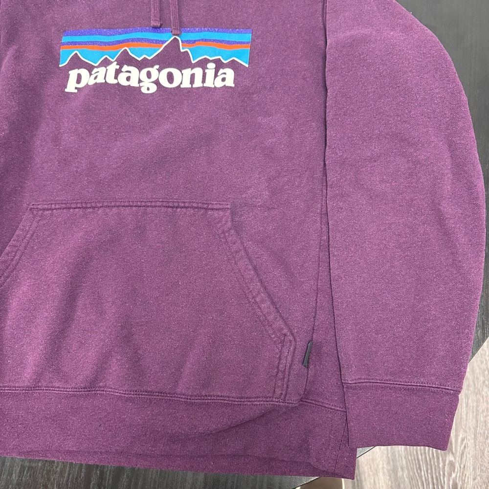 Patagonia Logo Hoodie Pullover Sweatshirt Purple Heathered Sz M Kangaroo Pocket - Picture 7 of 12
